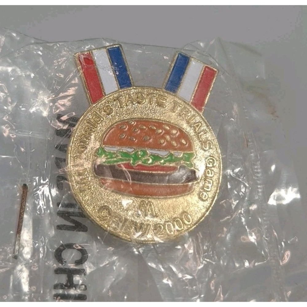 McDonald's Taste Trials Game Crew 2000 Enamel Lapel Hat Pin In‎ Original Bag